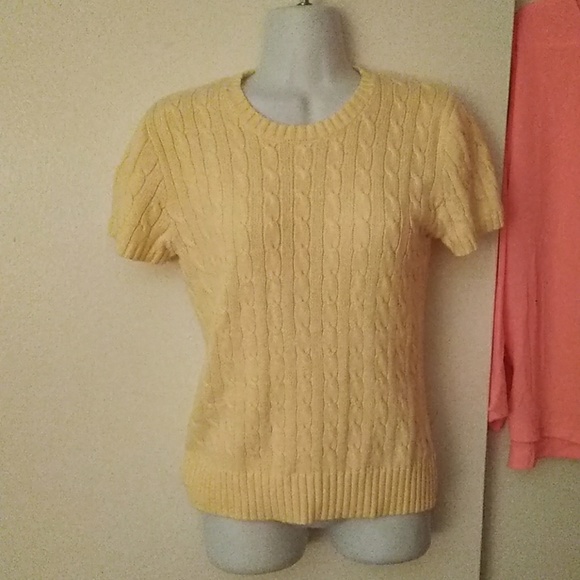 Warm top - Picture 1 of 1